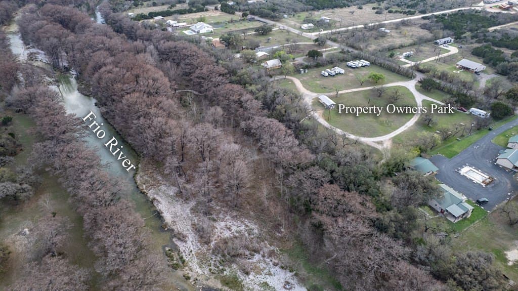 1 acres in Uvalde County - photo 36