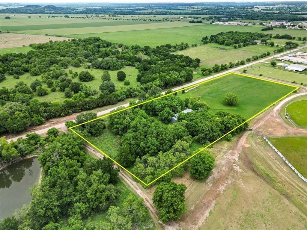 4.92 acres in Bosque County gallery image 4