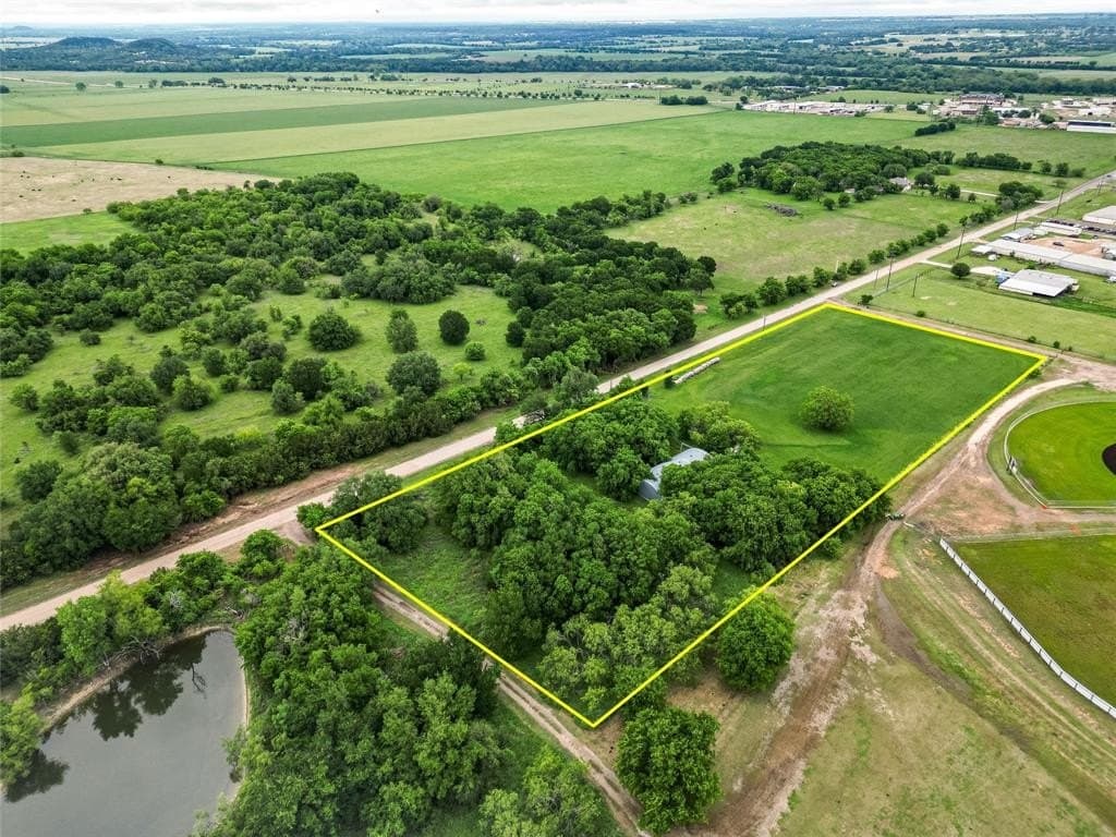 4.92 acres in Bosque County gallery image 2