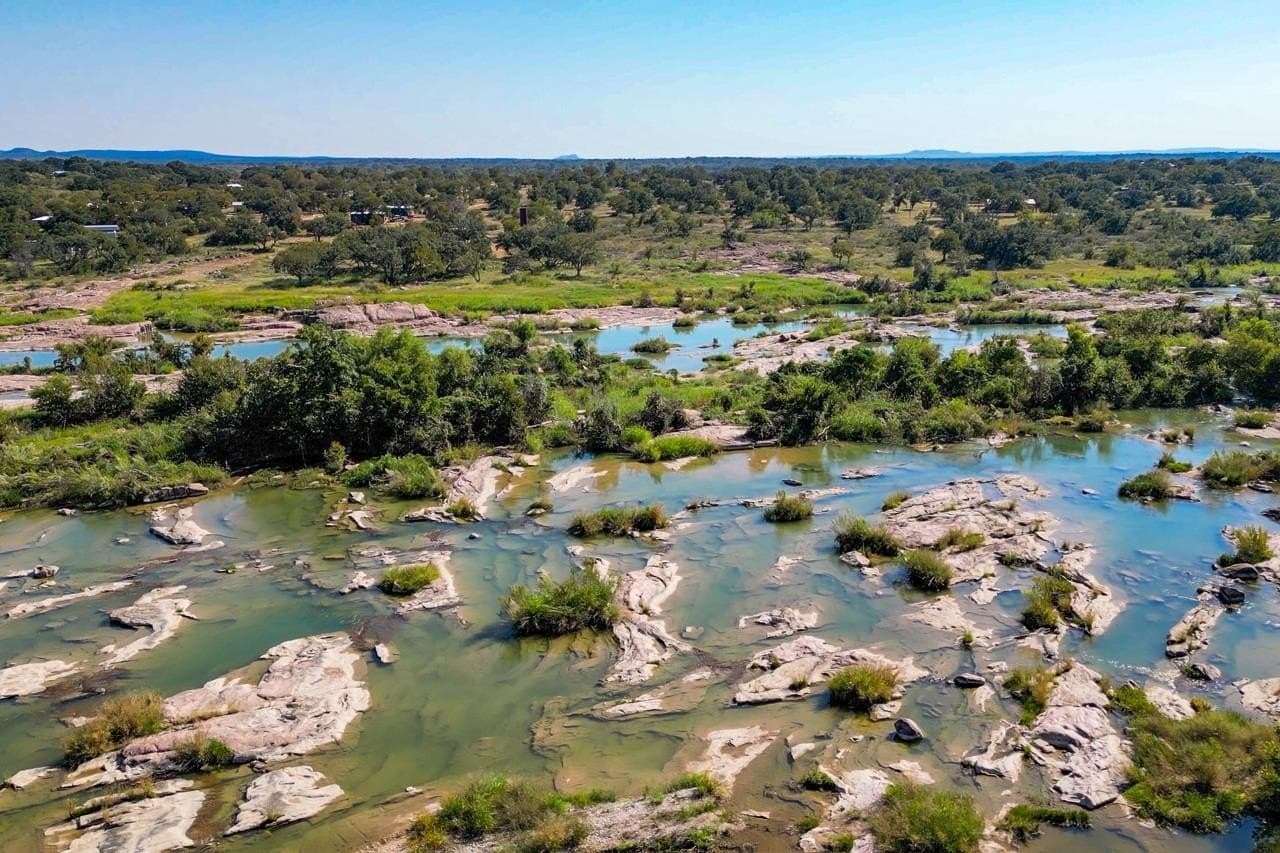 1.23 acres in Llano County gallery image 4