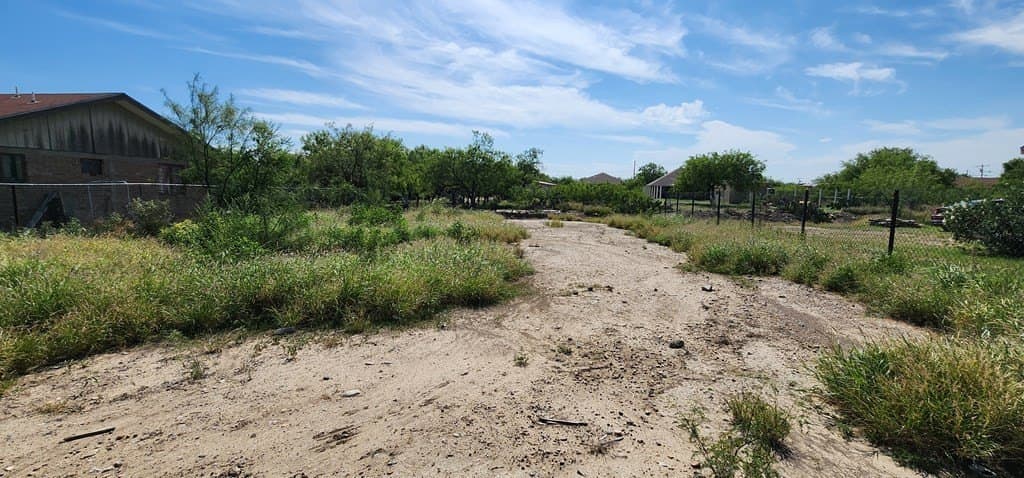 0.15 acres in Maverick County gallery image 4