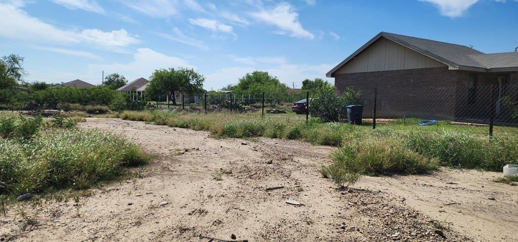 0.15 acres in Maverick County gallery image 2