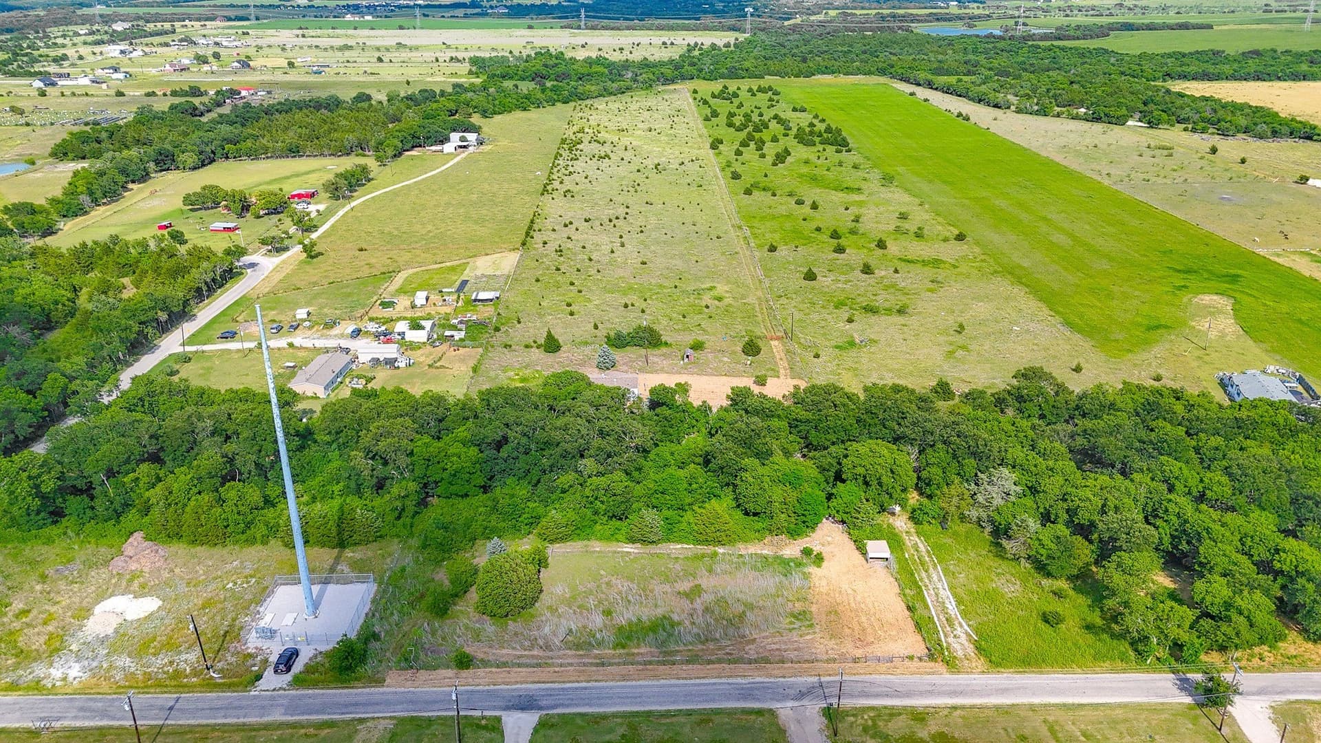 15.08 acres in Ellis County - photo 13