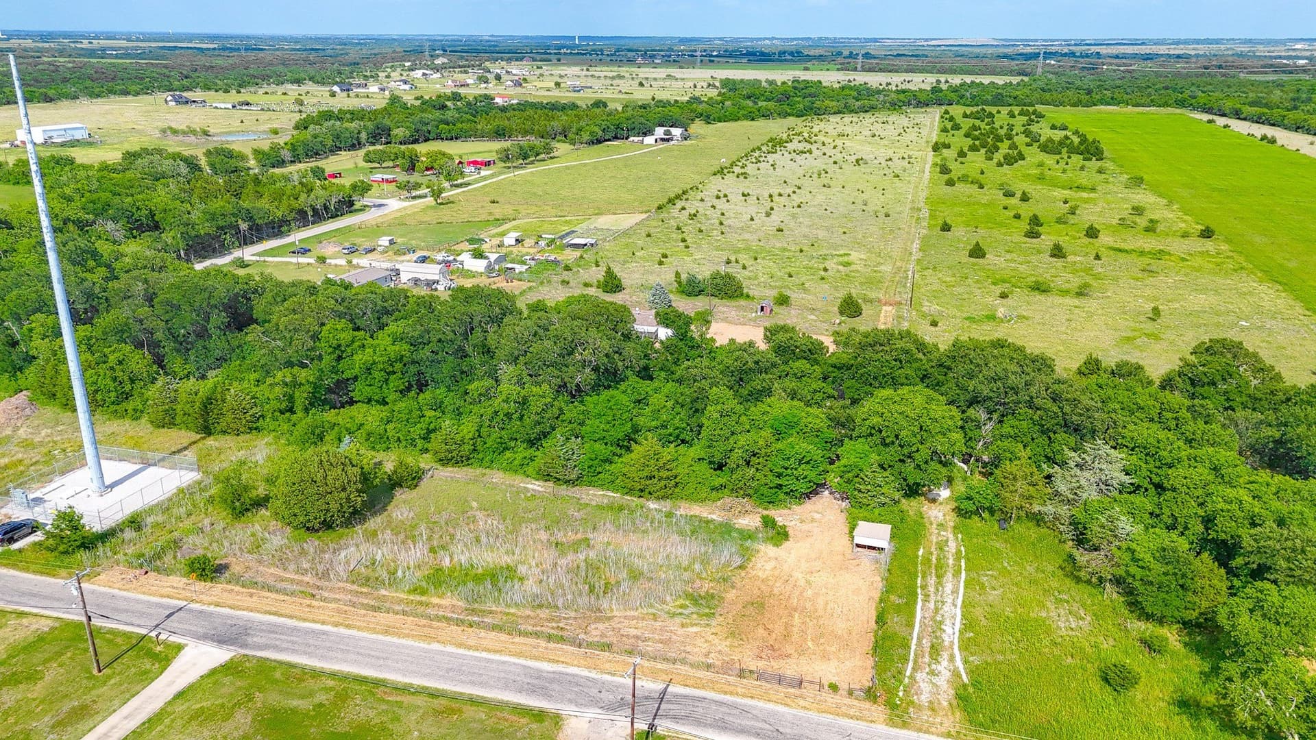 15.08 acres in Ellis County - photo 17