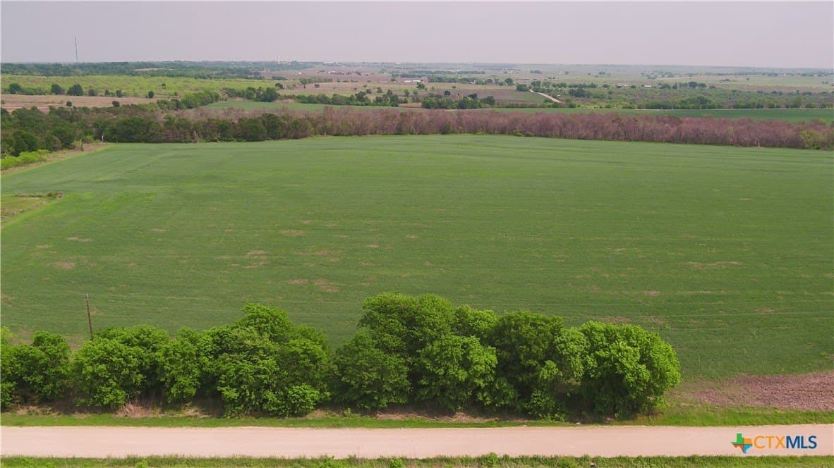 6 acres in Milam County