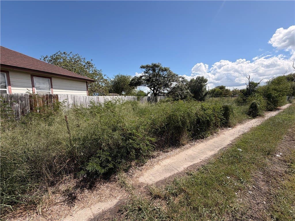 0.09 acres in Nueces County gallery image 3