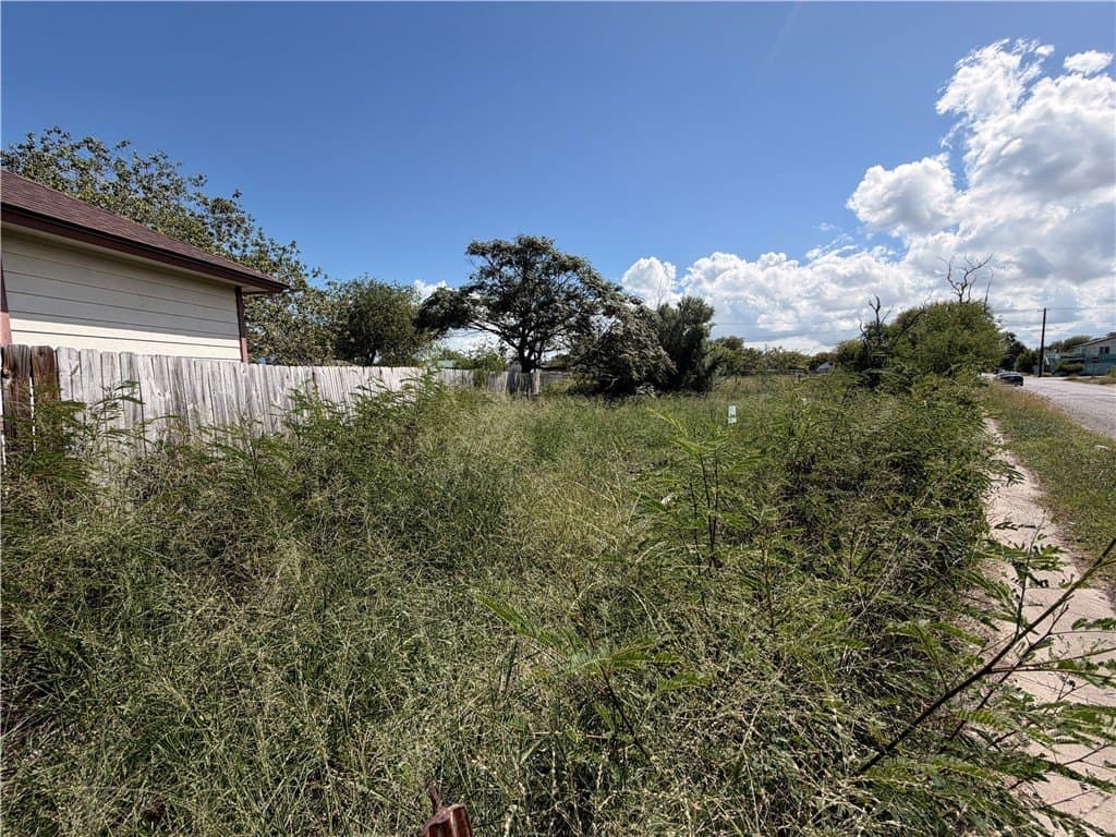 0.09 acres in Nueces County gallery image 2