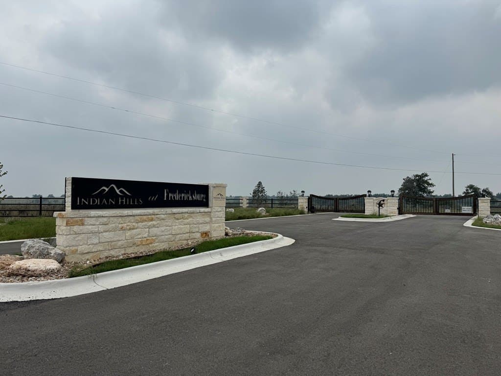 3.69 acres in Gillespie County gallery image 3