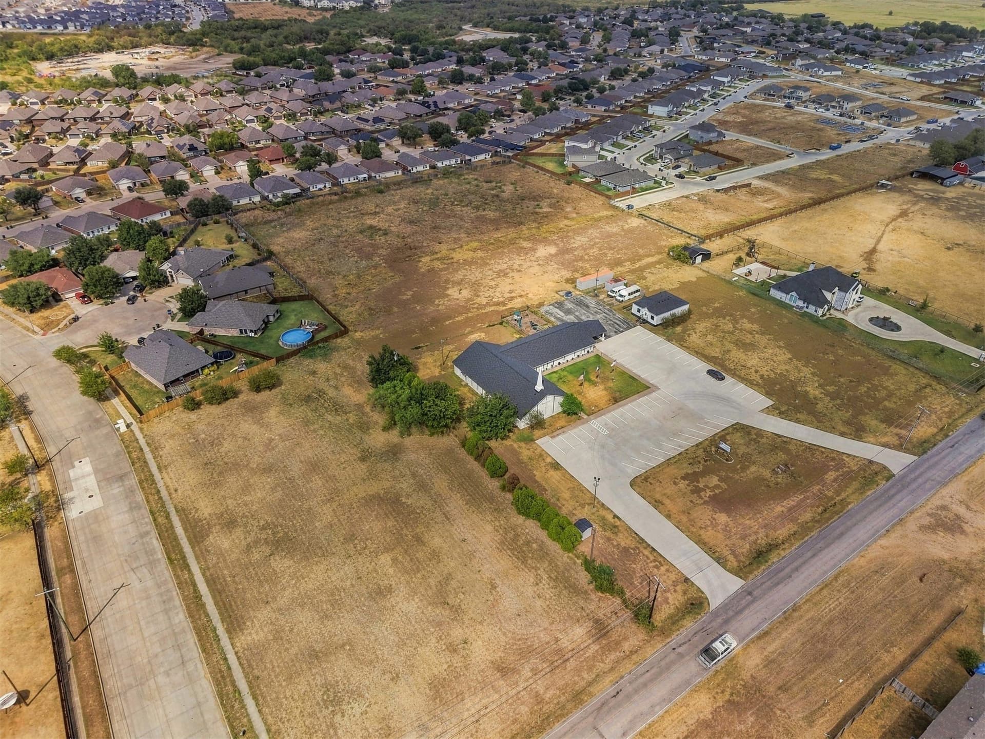 3.14 acres in Tarrant County - photo 5