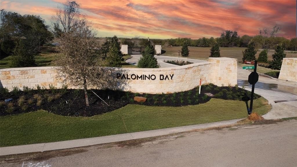 2 acres in Denton County gallery image 4