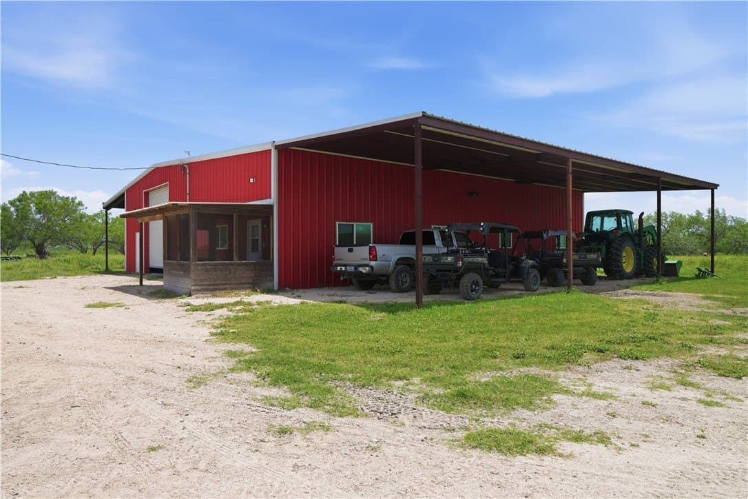 837.37 acres in Jim Wells County - photo 24