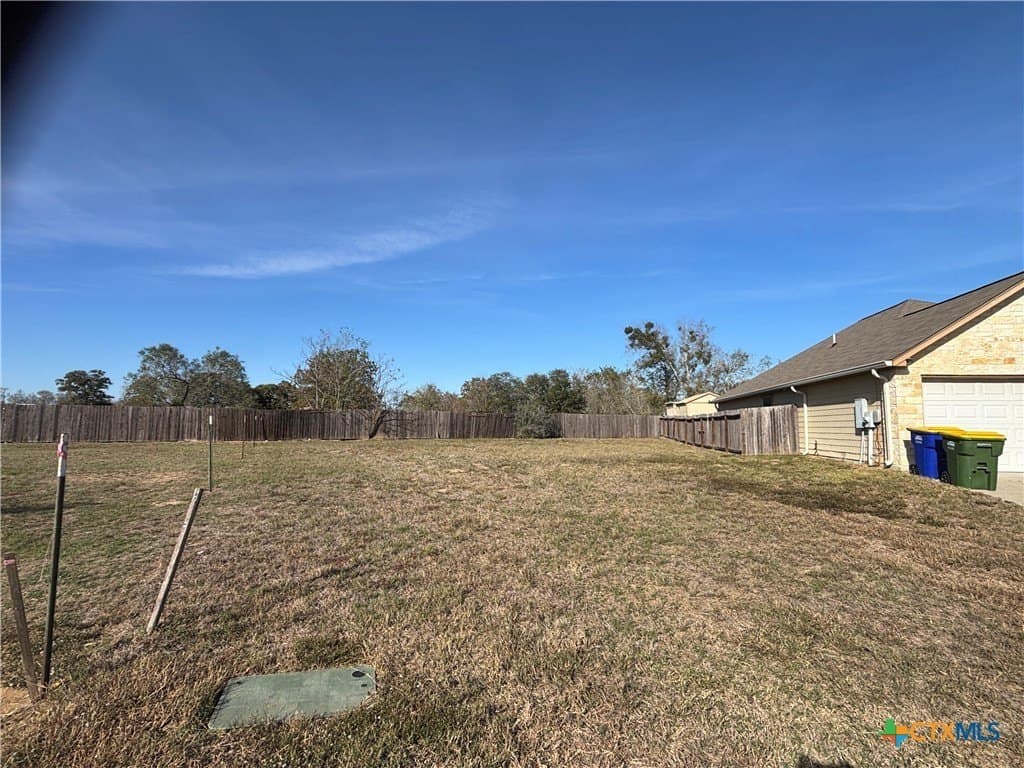 0.14 acres in Gonzales County gallery image 4