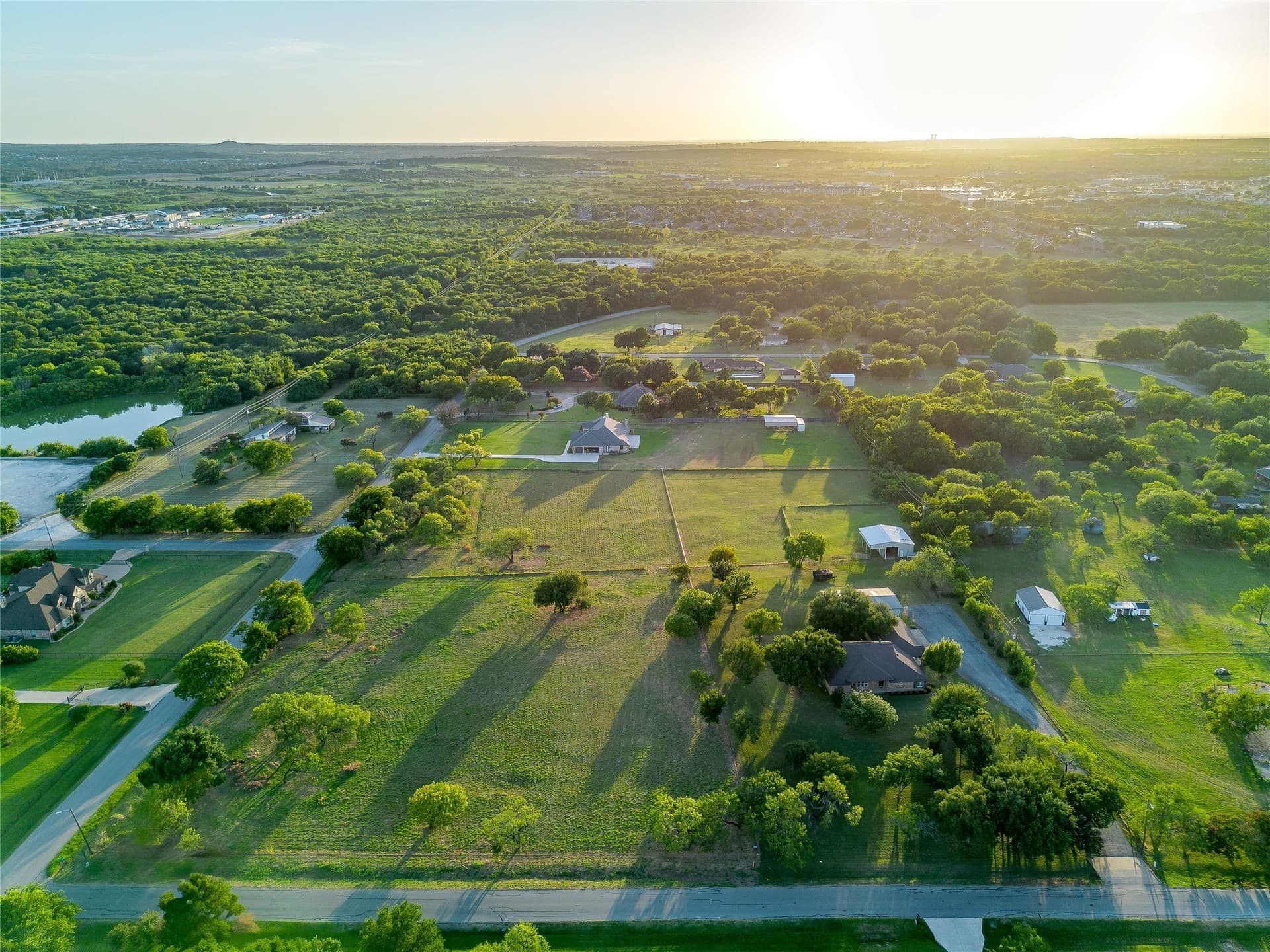 1.38 acres in Johnson County gallery image 4
