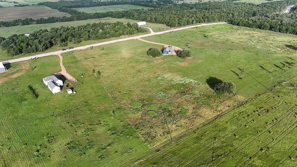 2.88 acres in Fayette County - photo 8