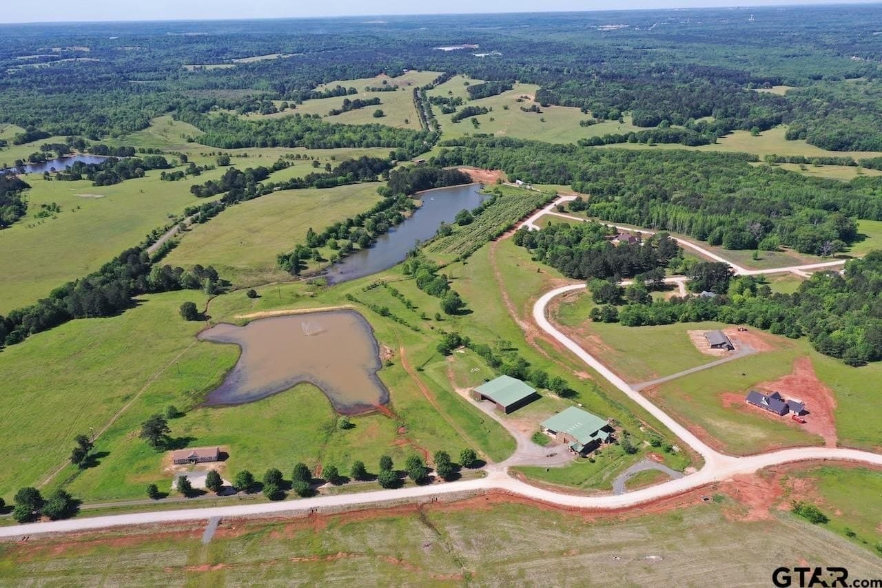 1.62 acres in Smith County - photo 6