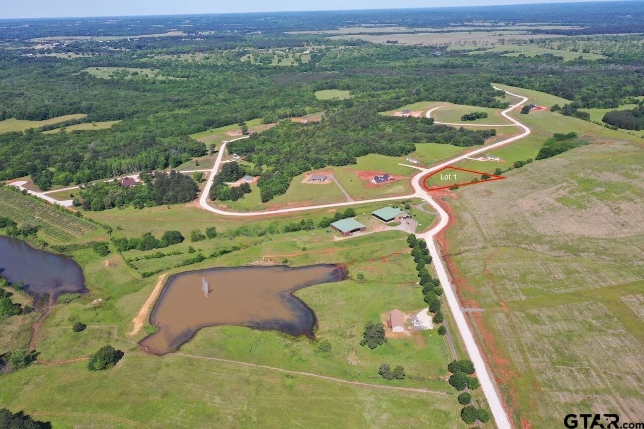 1.62 acres in Smith County featured view