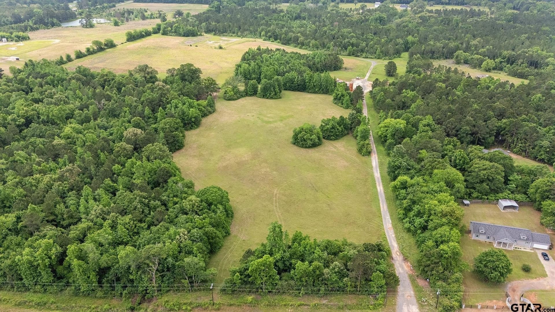 14.63 acres in Gregg County - photo 2