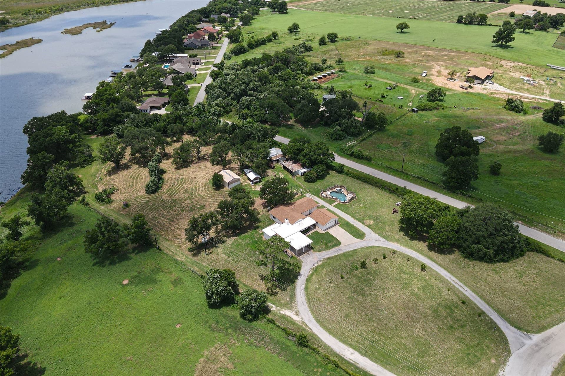 5.51 acres in Hood County - photo 6