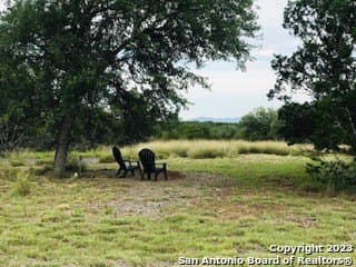 5.74 acres in Bandera County