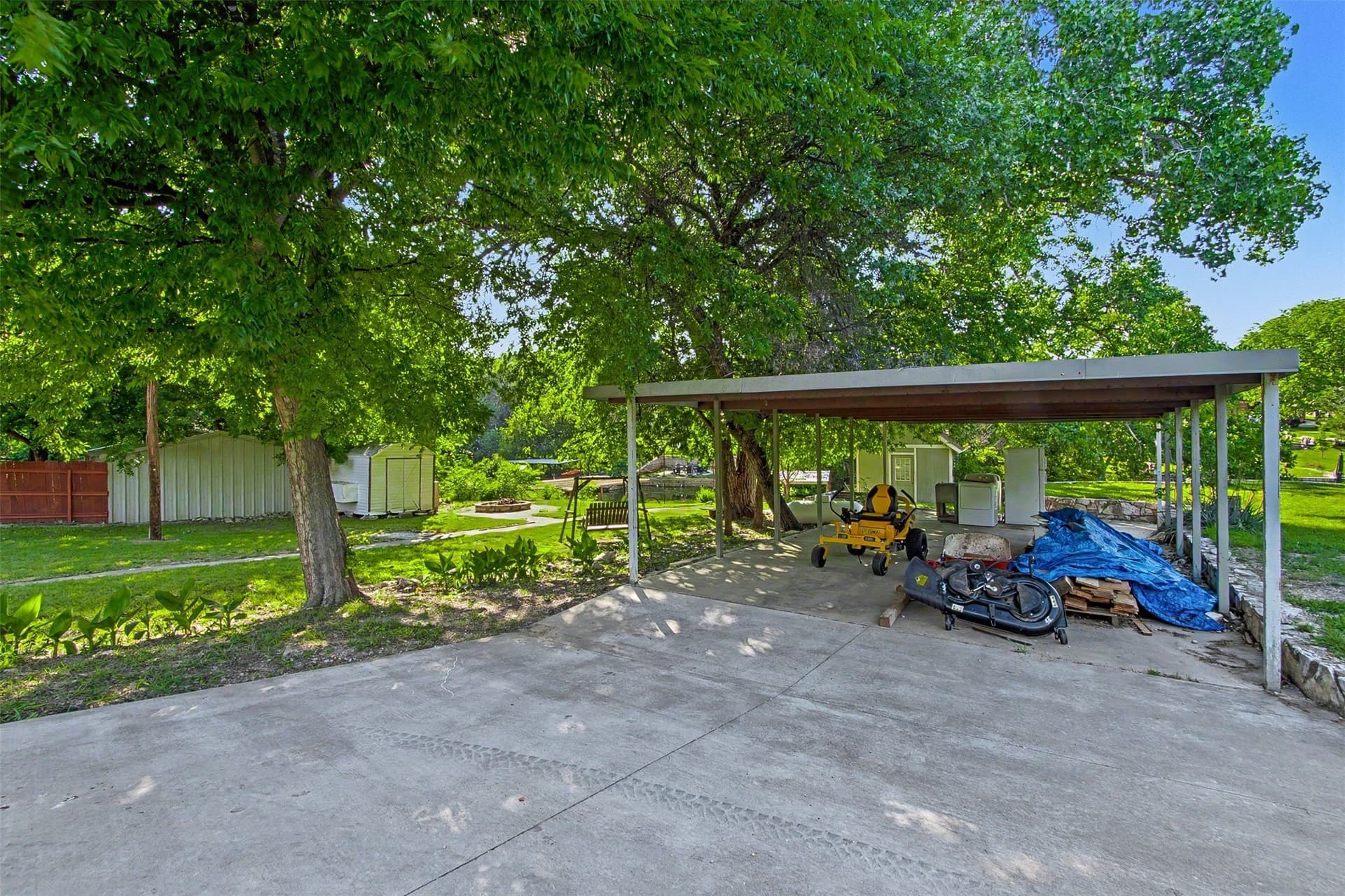 0.33 acres in Hood County gallery image 2