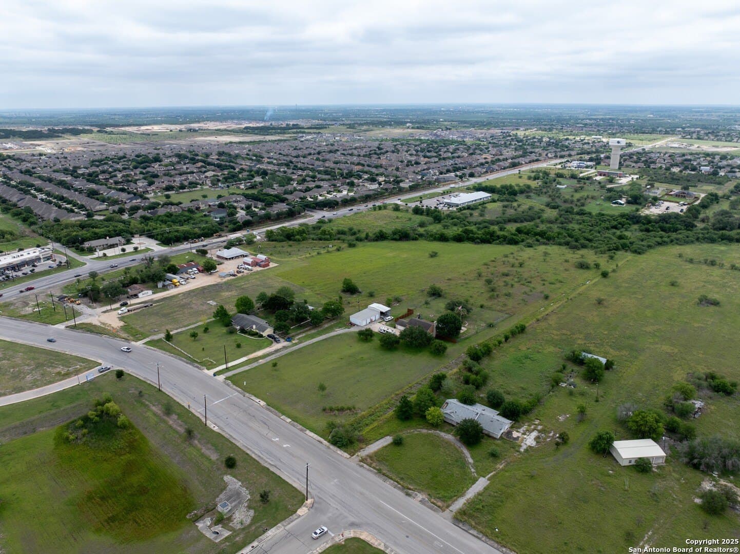 5 acres in Guadalupe County gallery image 3