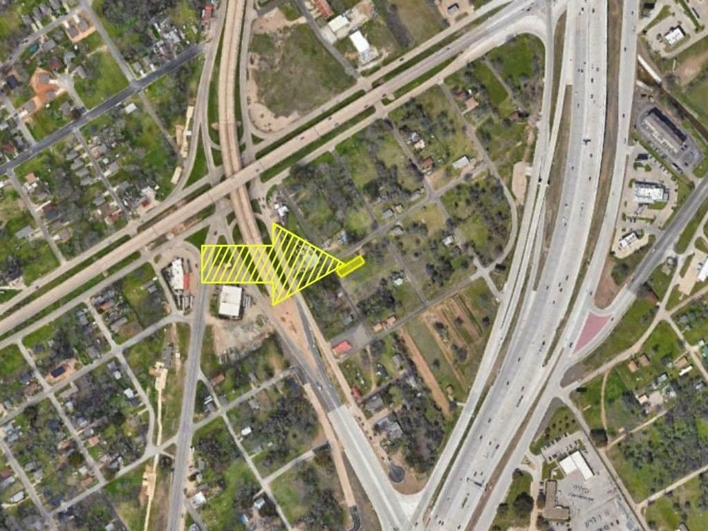 0.1 acres in McLennan County - photo 8