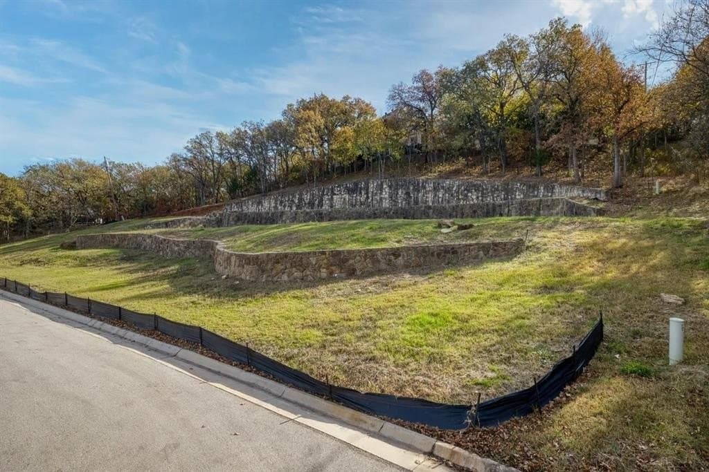 0.64 acres in Tarrant County gallery image 3