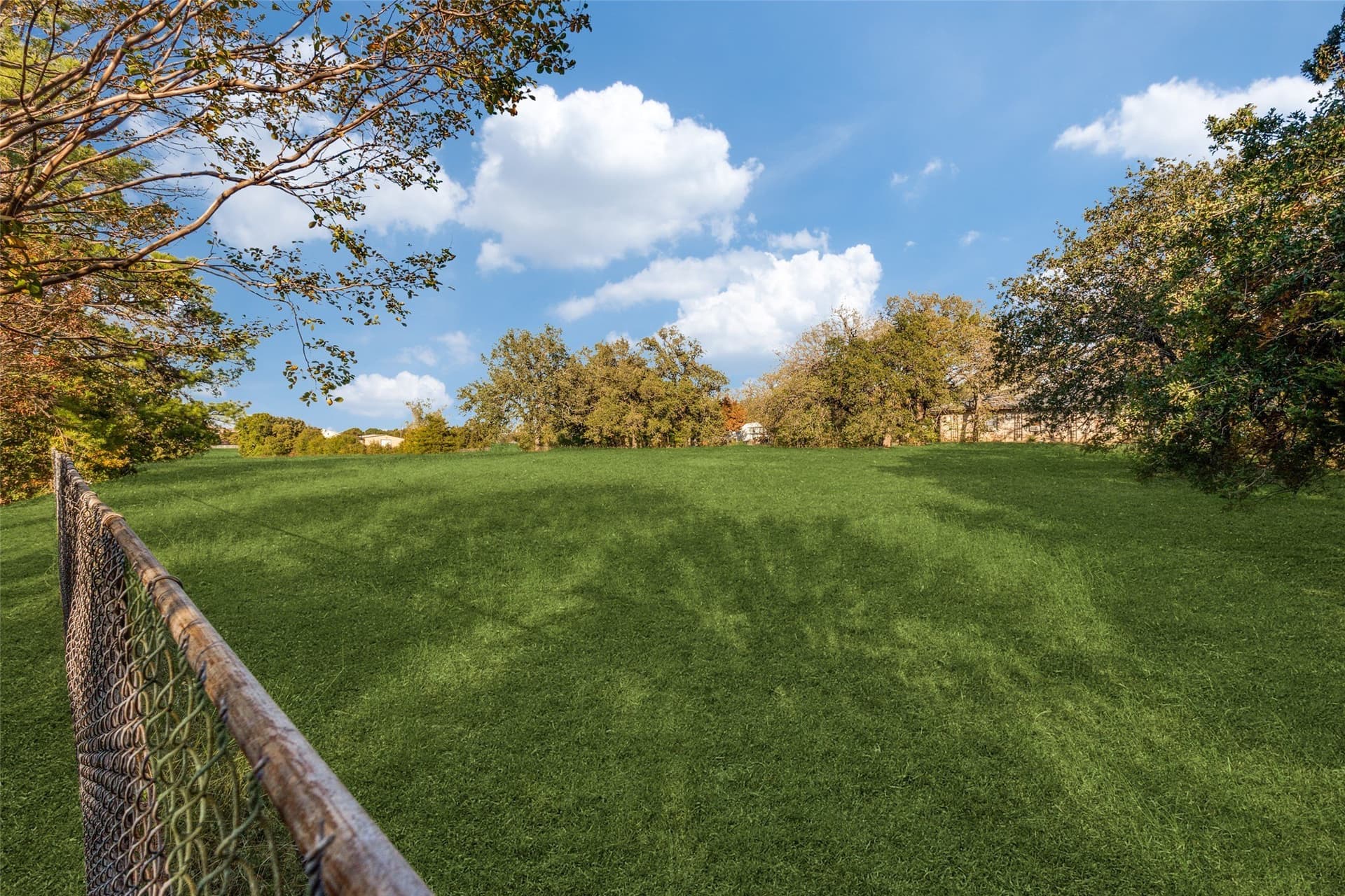 5 acres in Tarrant County gallery image 3