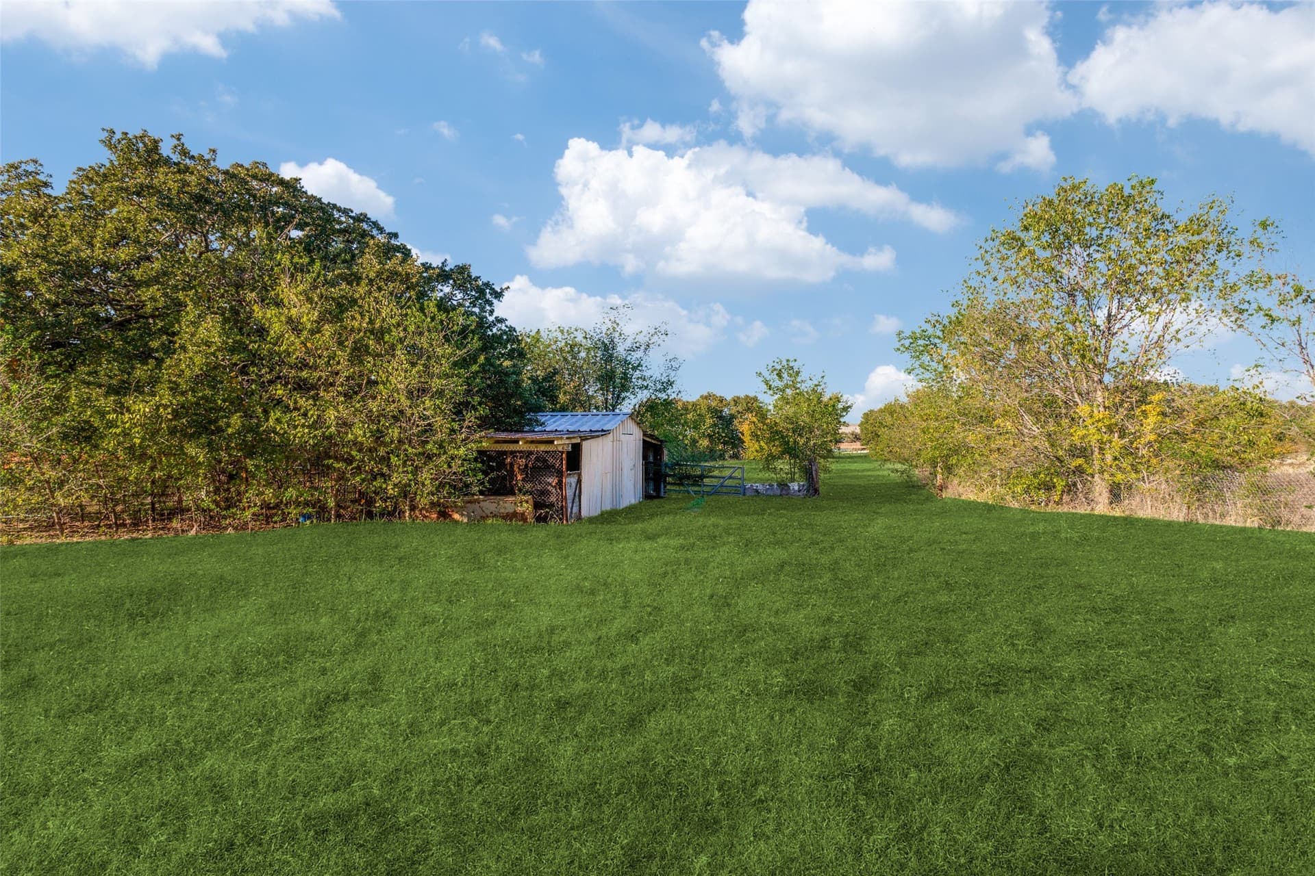 5 acres in Tarrant County - photo 6