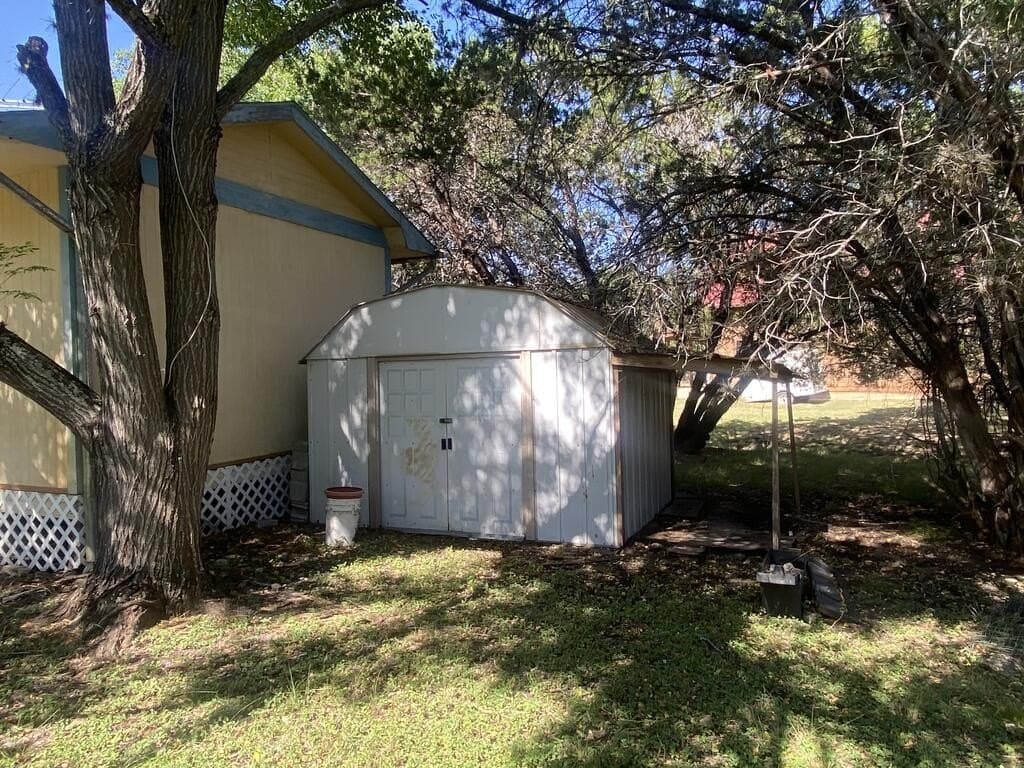 0.59 acres in Real County - photo 6