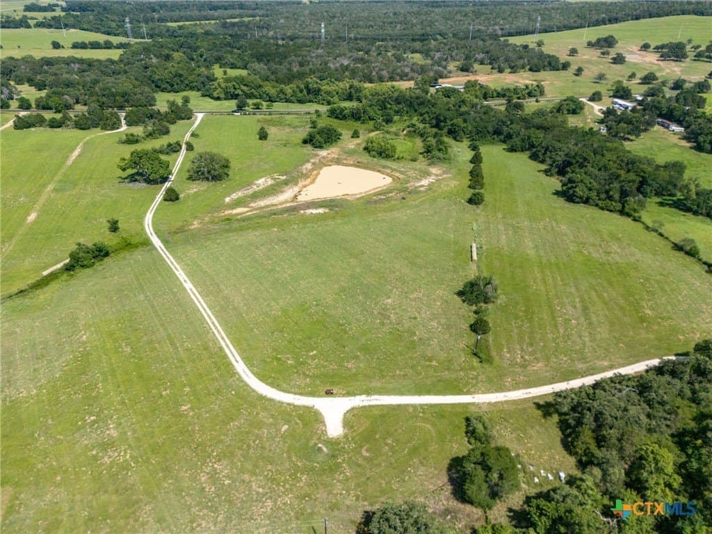 19.35 acres in Williamson County - photo 7