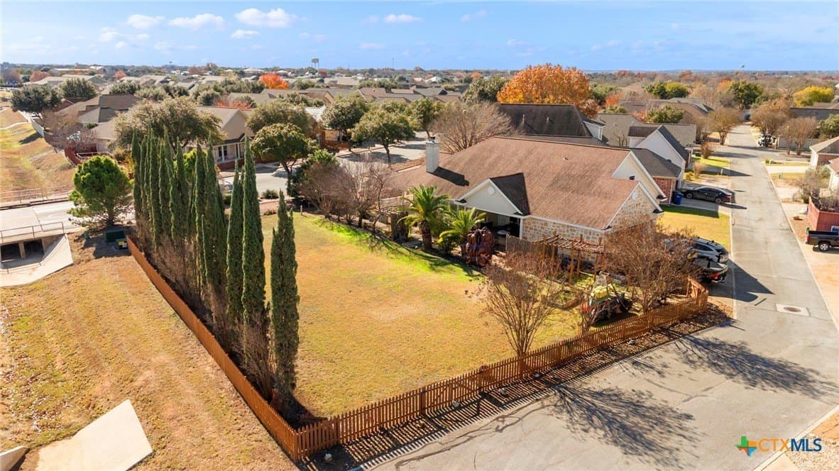 0.2 acres in Comal County - photo 5