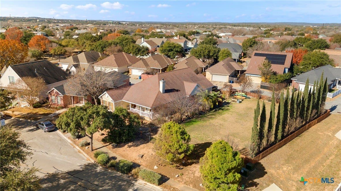 0.2 acres in Comal County - photo 3