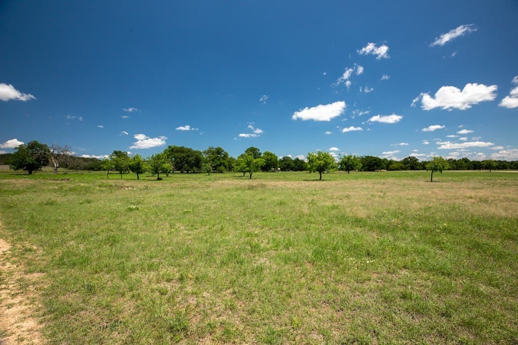 10.18 acres in Gillespie County - photo 5