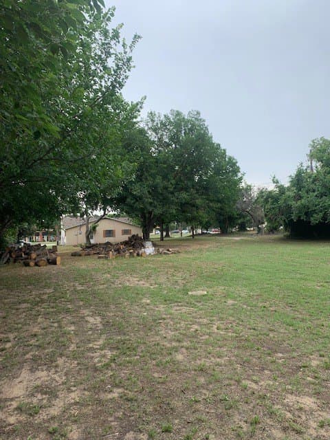1.33 acres in Tarrant County gallery image 2