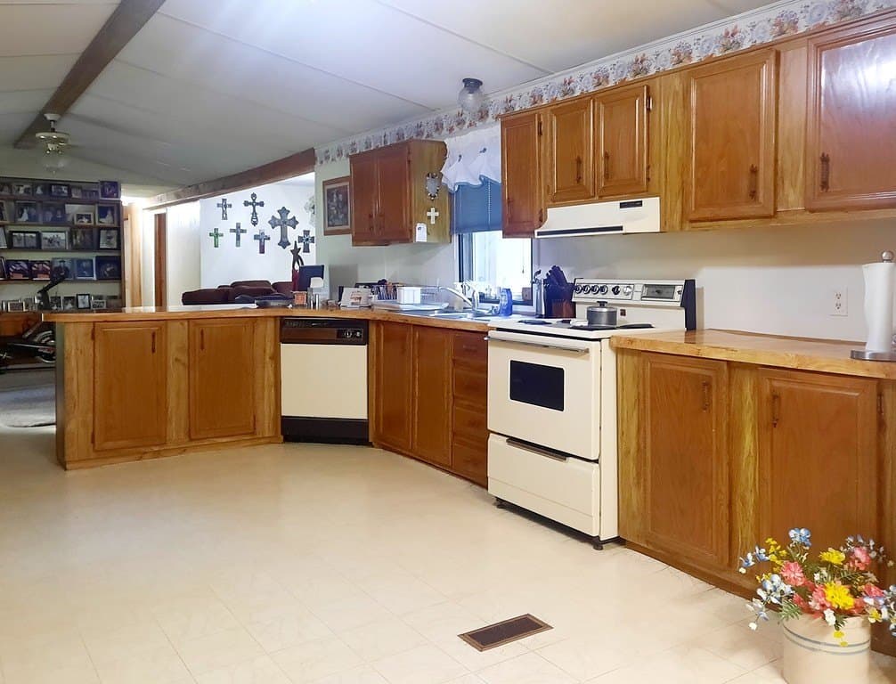 3.2 acres in Lavaca County - photo 8