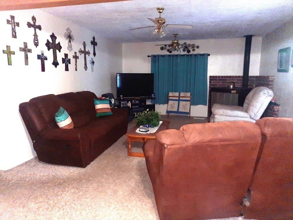 3.2 acres in Lavaca County gallery image 3