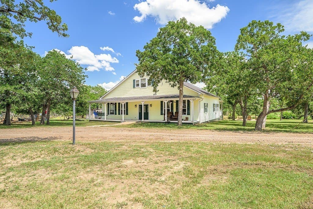 10 acres in Fayette County