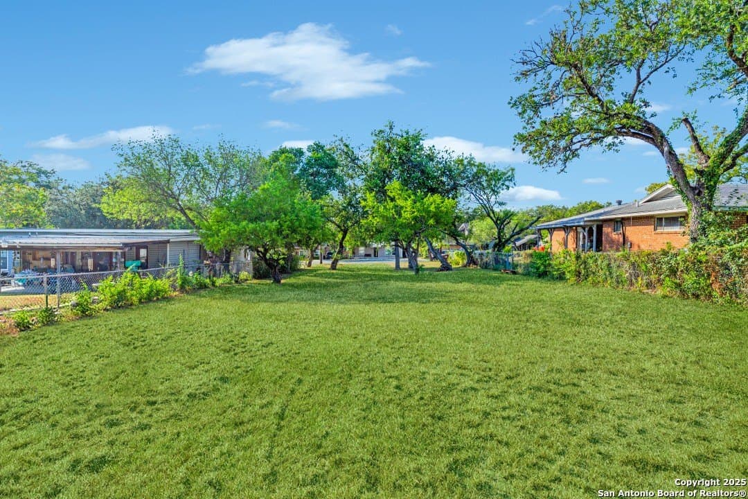 0.21 acres in Bexar County - photo 6