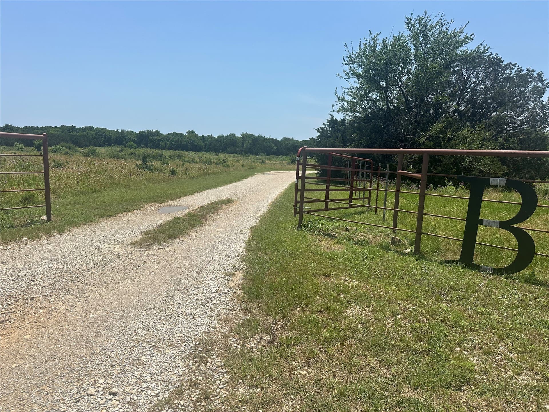 25 acres in Palo Pinto County - photo 2