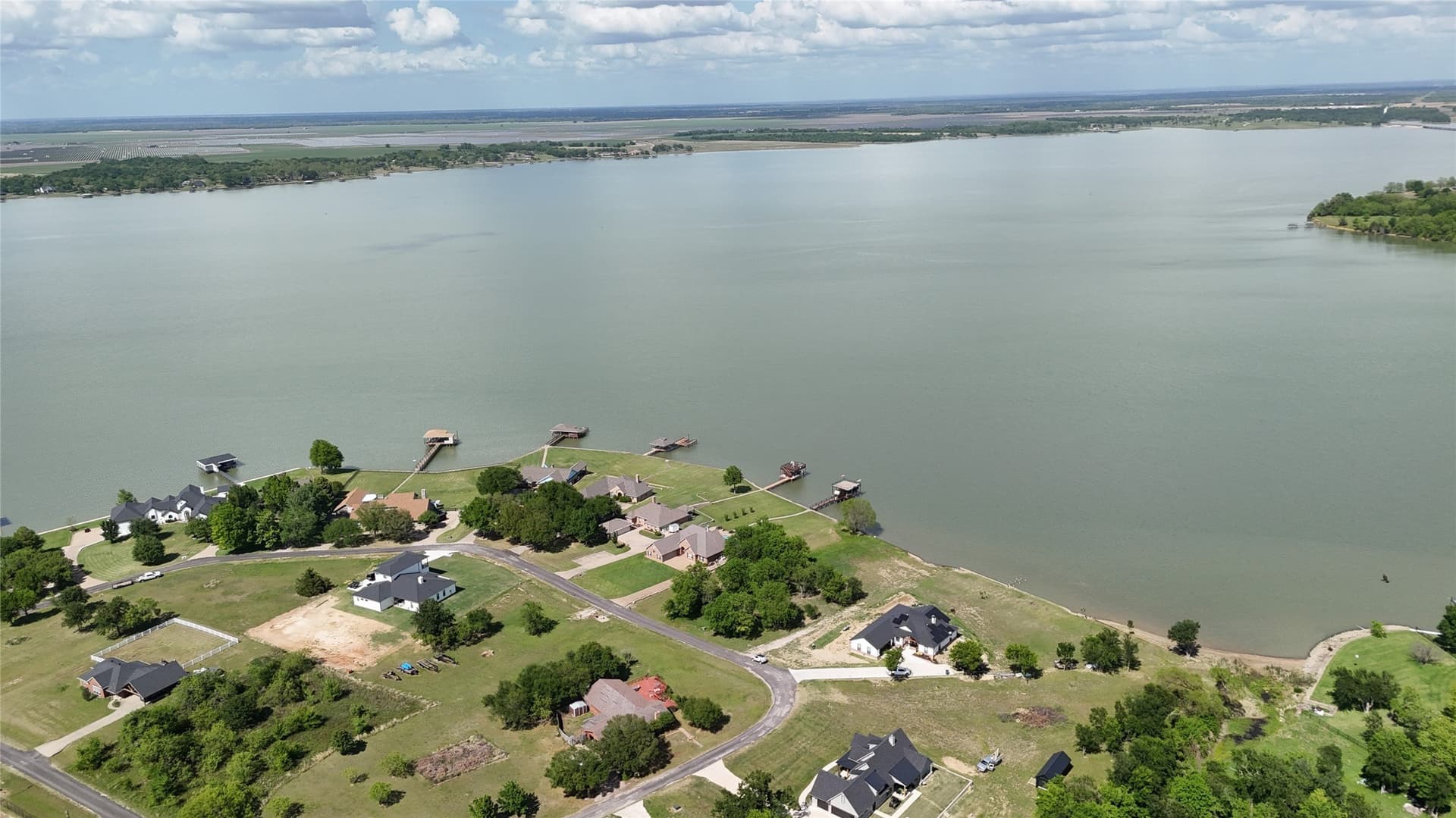 0.58 acres in Navarro County - photo 30