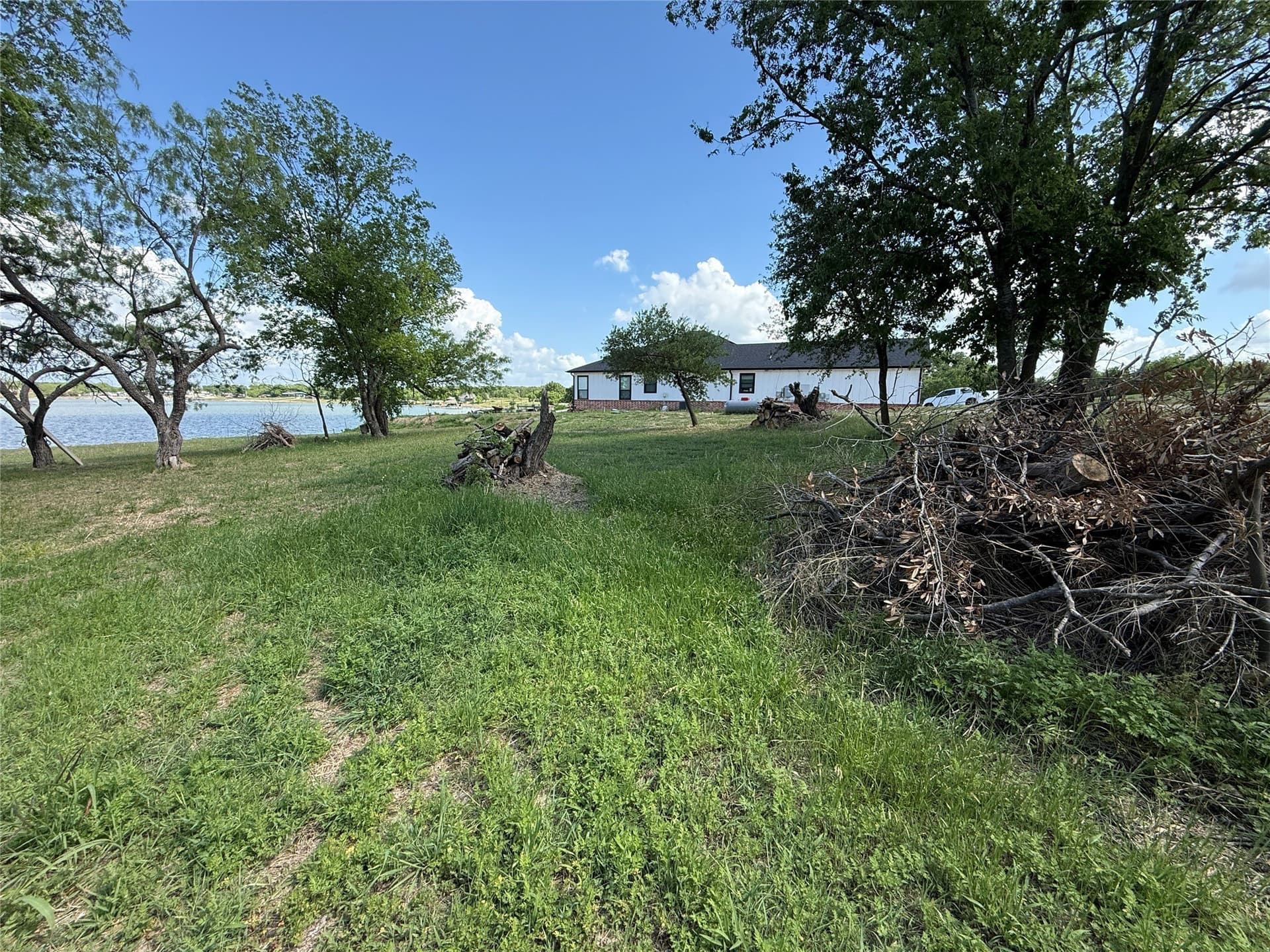 0.58 acres in Navarro County - photo 23
