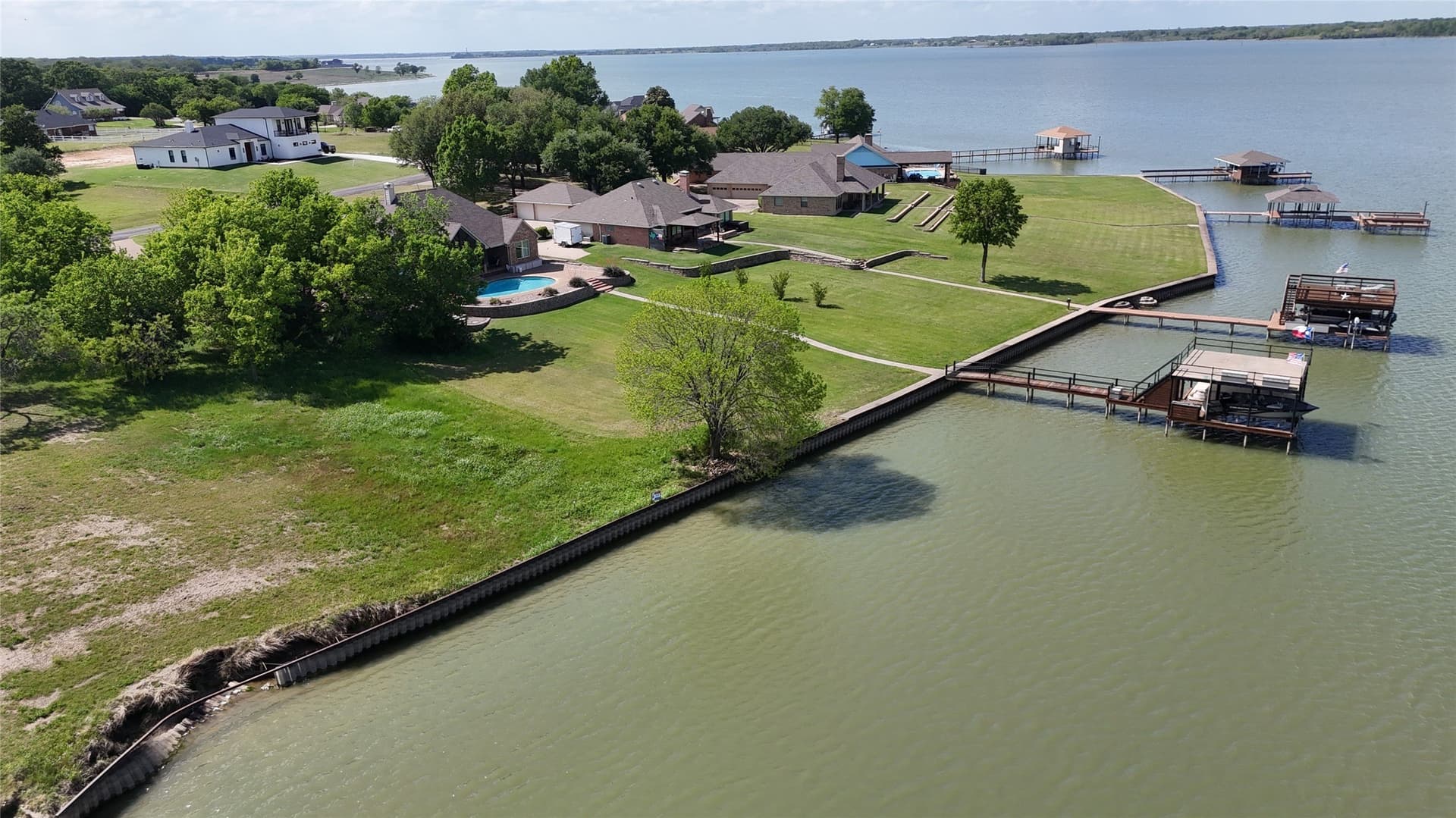 0.58 acres in Navarro County - photo 37
