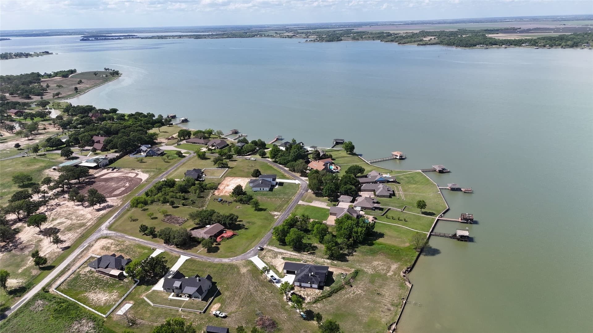 0.58 acres in Navarro County - photo 31
