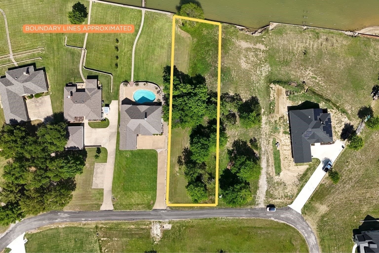 0.58 acres in Navarro County - photo 19