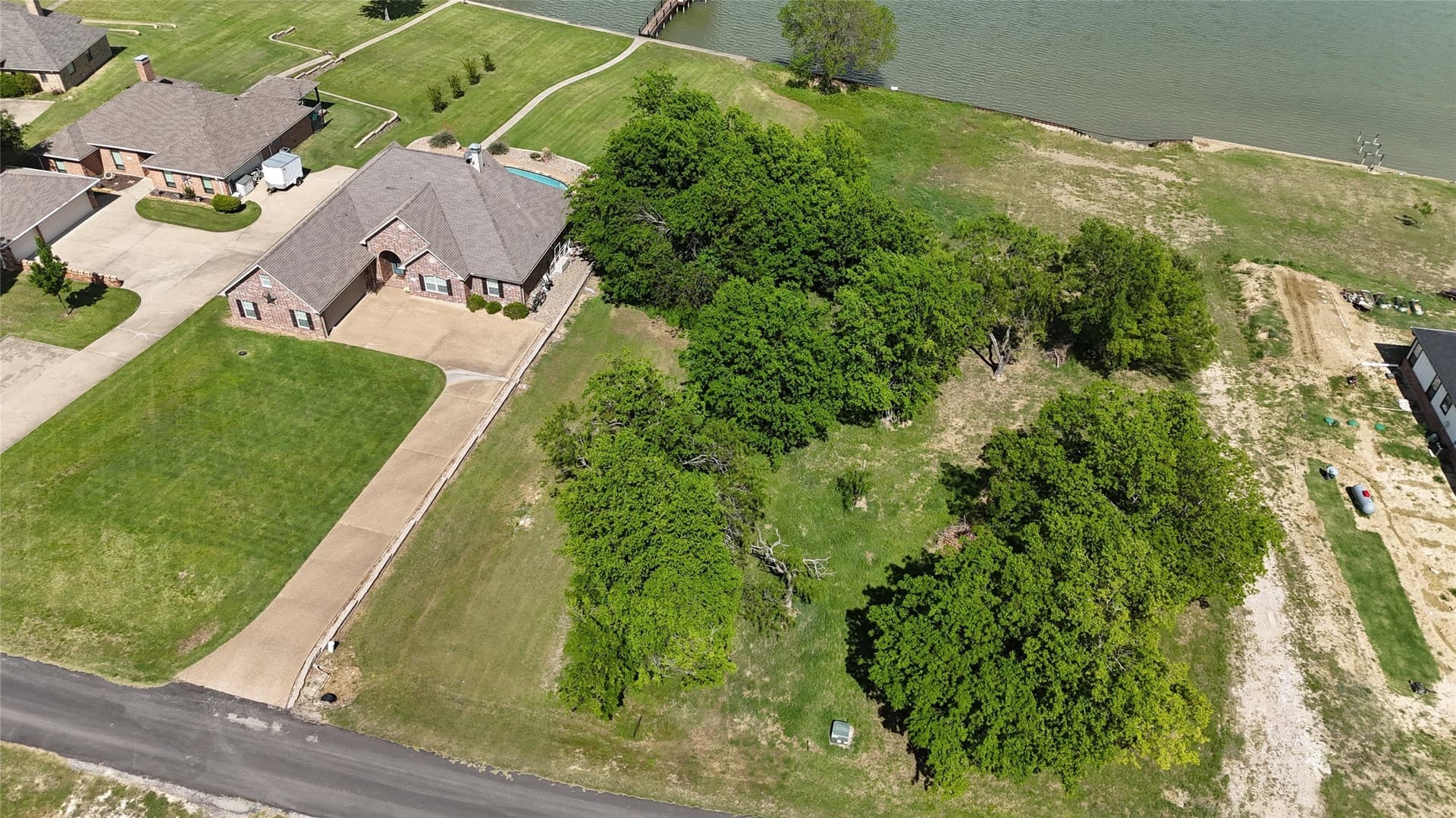 0.58 acres in Navarro County - photo 35