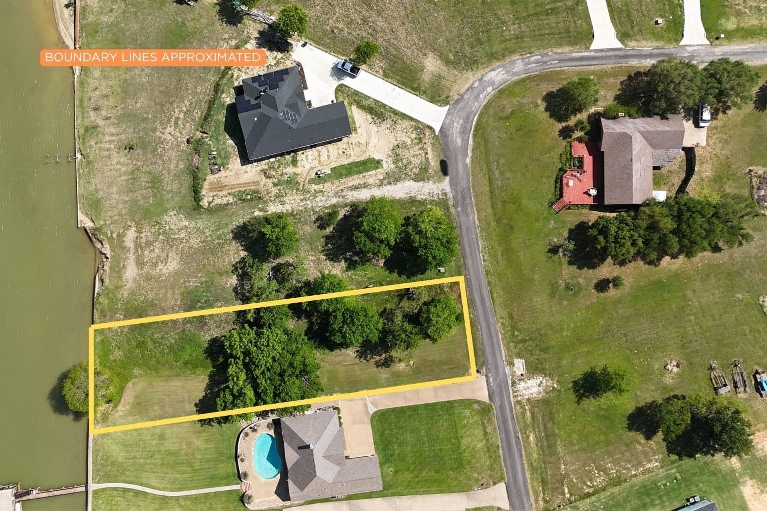 0.58 acres in Navarro County - photo 24