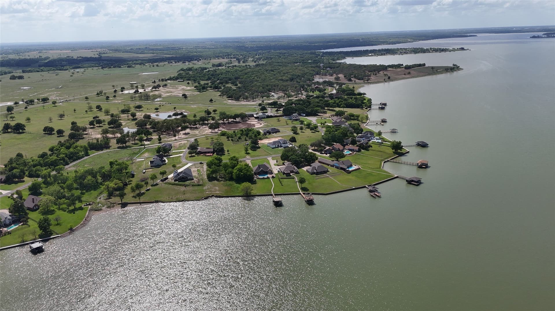0.58 acres in Navarro County - photo 32