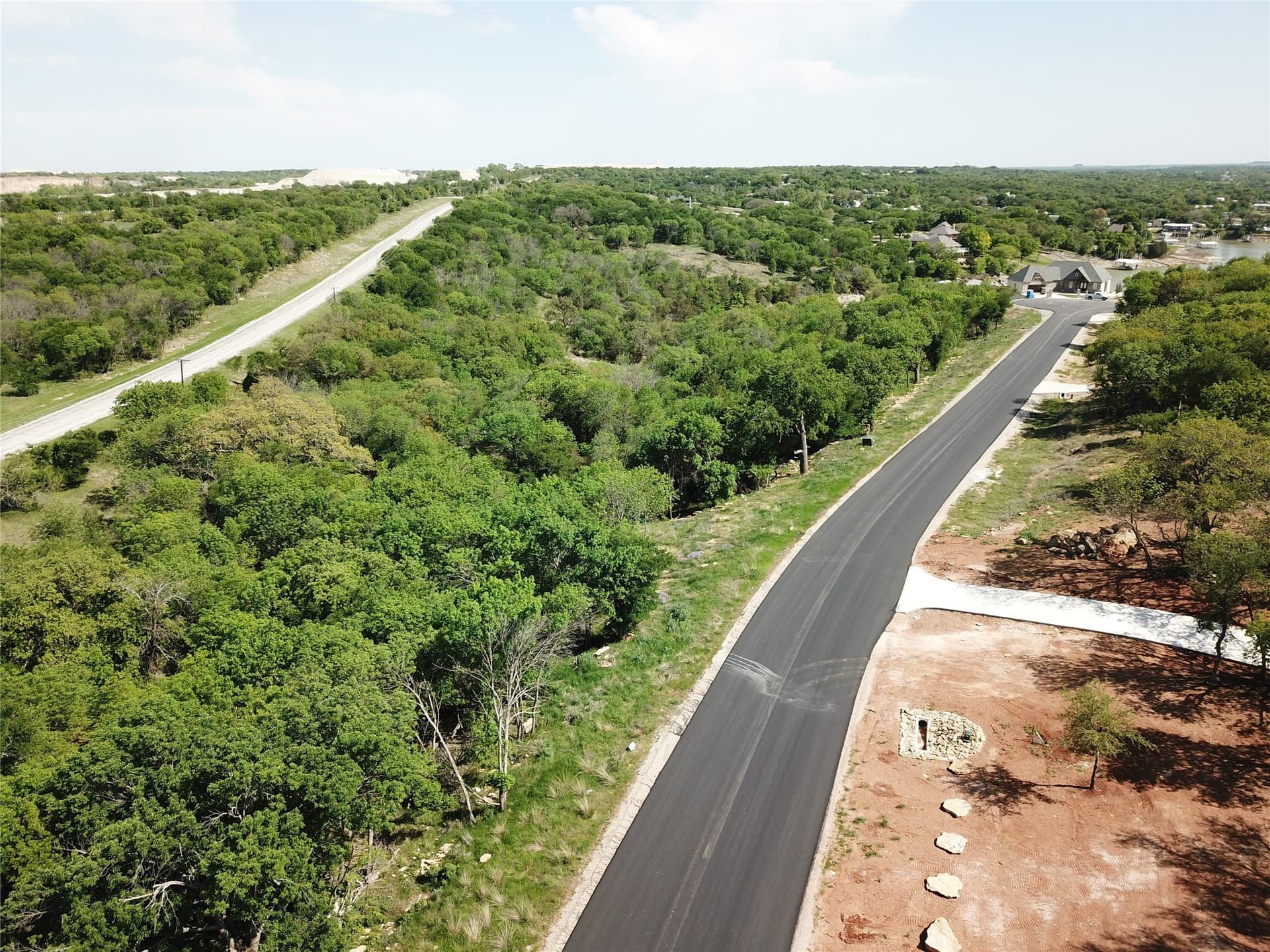 1.09 acres in Wise County gallery image 3