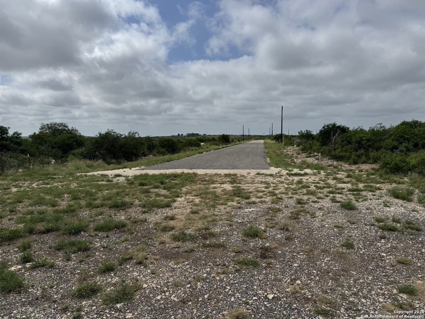 50 acres in Uvalde County gallery image 3